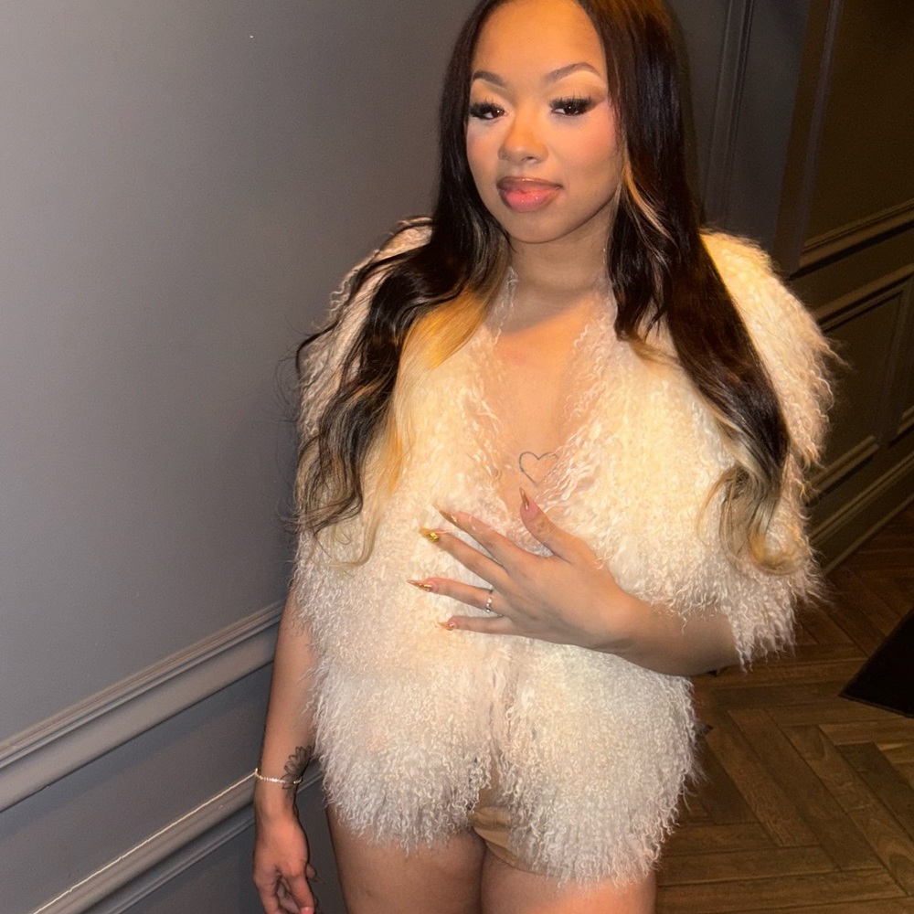 Fluffy Cream Vest